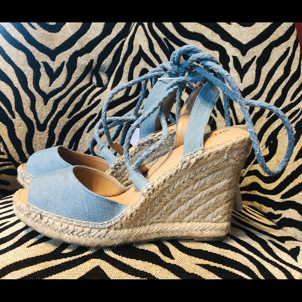 (NEW) Merona Women’s Wedge Espadrilles